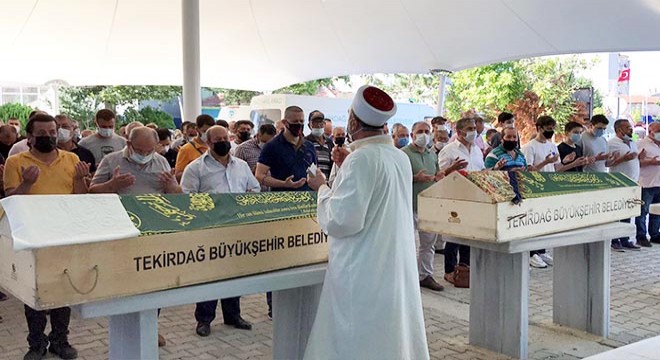 Sahte içkiden ölenlerin 2'si toprağa verildi, 13 kişi tedavide