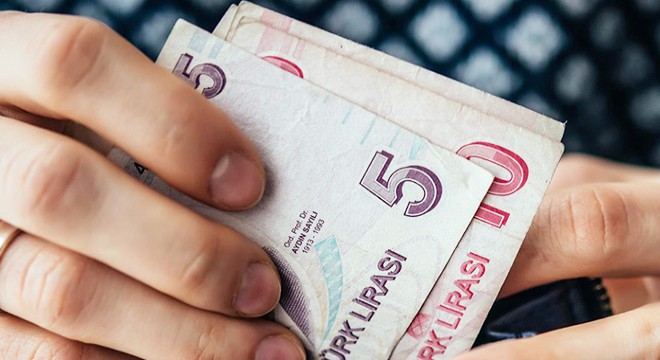 Sahte parayla klima alan 2'si kadın 3 kişi tutuklandı