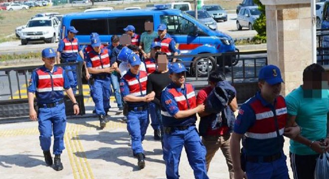 Sakarya da kesinleşmiş hapis cezası bulunan 59 kişi tutuklandı