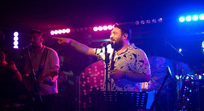 Sakiler'den Antalya'da ilk konser