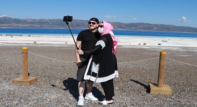 Salda Gölü'nün Beyaz Adalar bölgesi yine ilgi odağı