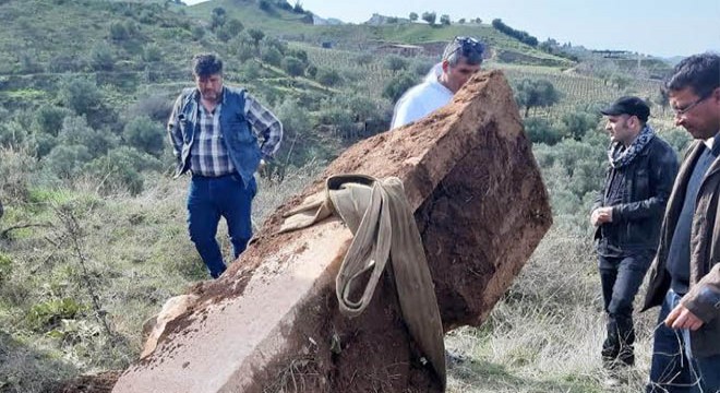Salihli'de kaçak kazıya suçüstü: 3 gözaltı