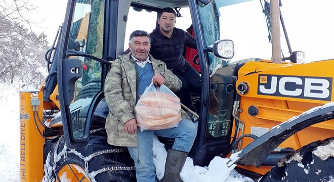 Salihli de yaylalarda mahsur kalanlar kurtarıldı