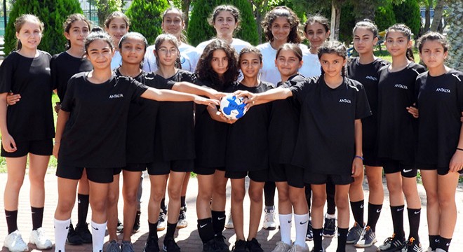 Şampiyonlar Kepezspor'da
