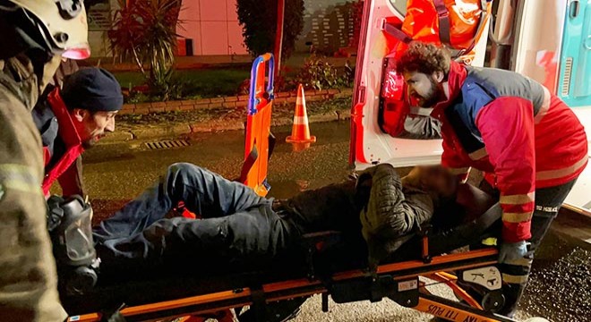 Sanayi Sitesi nde yangın: 1 işçi dumandan etkilendi