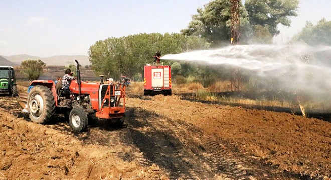 Sandıklı'da arazi yangını