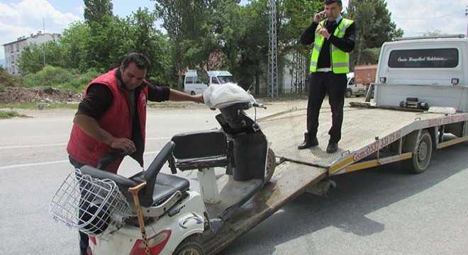 Sandıklı'da zincirleme kaza: 1 yaralı
