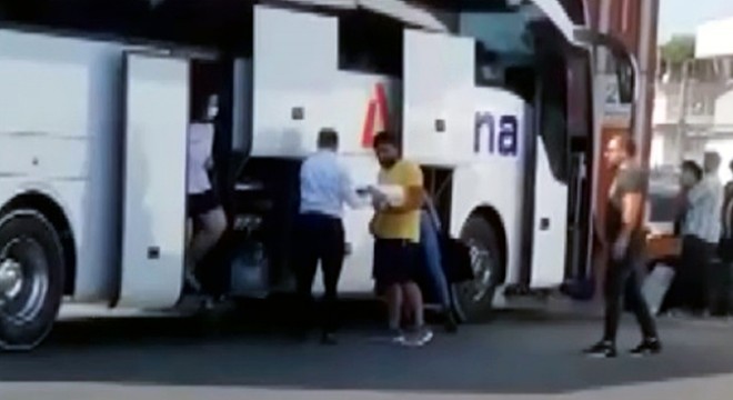 Şantaj yapan eski sevgilisini yakalattı