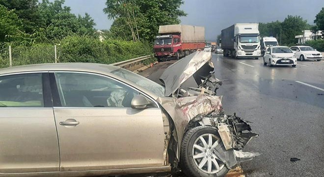 Sapanca’da 11 araçlı zincirleme kaza: 5 yaralı