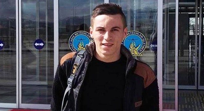 Şarampole devrilen otomobilin sürücüsü öldü
