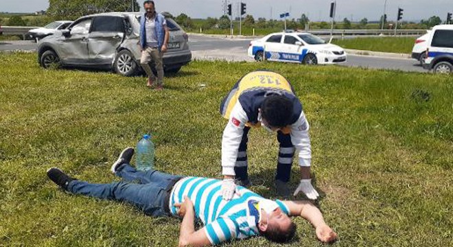 Saray'da kamyonla otomobil çarpıştı: 2 yaralı
