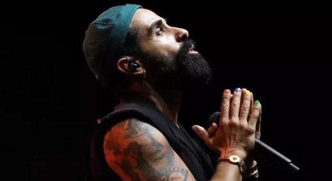 Şarkıcı Gökhan Türkmen'den oje açıklaması