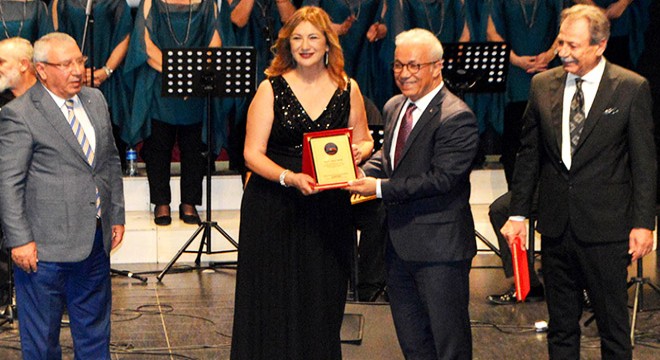 Şarkıların susmadığı gece