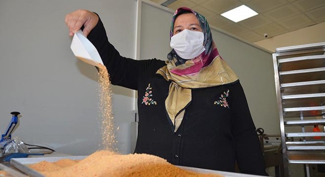 Satın aldığı tarhanaları beğenmedi, kendine ait işletme kurdu