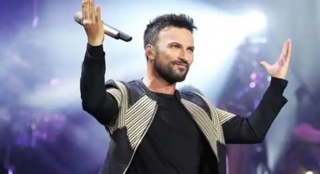 Seçimlere iki gün kala Tarkan'dan "demokrasi" mesajı