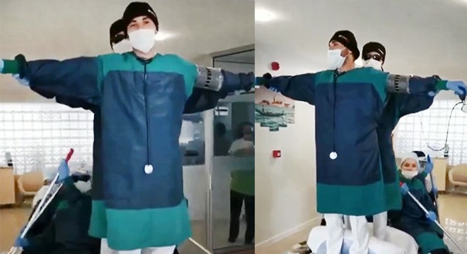 Sedyeyi gemi, paspasları kürek yapıp Titanic'i canlandırdılar