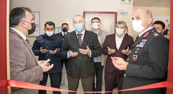 Şehidin adına yapılan fen laboratuvarı açıldı