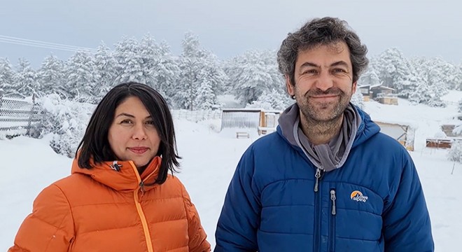 Şehir hayatını bırakan çift, ormanda yeni hayat kurdu