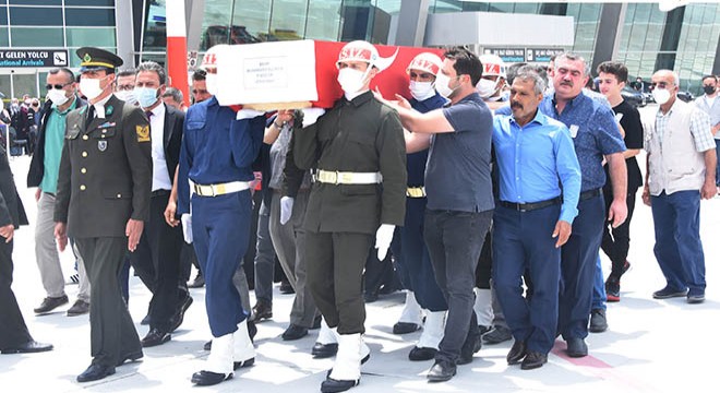 Şehit Akın'ın cenazesi Konya'da