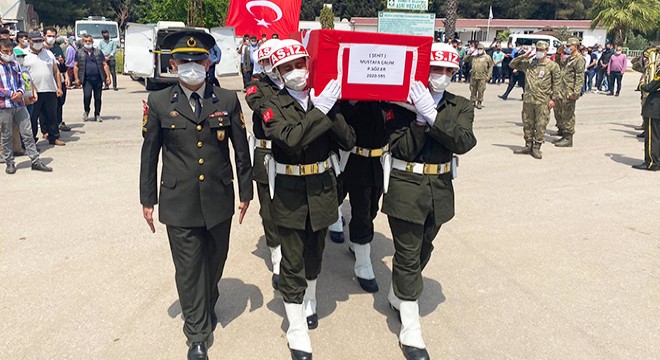 Şehit Sözleşmeli Er Mustafa Çalım, son yolculuğuna uğurlandı