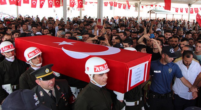 Şehit Uzman Onbaşı Demircan, son yolculuğuna uğurlandı