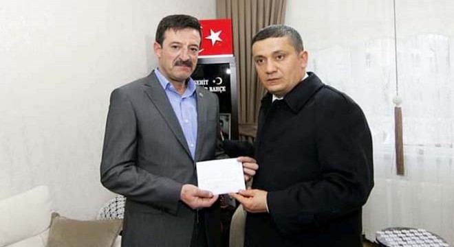 Şehit babasından duygulandıran bağış
