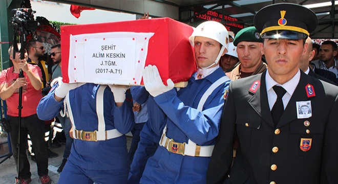 Şehit teğmenin eşi: Hakkım sana helal Alim