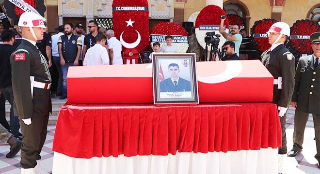 Şehit uzman çavuş, Kilis'te son yolculuğuna uğurlandı