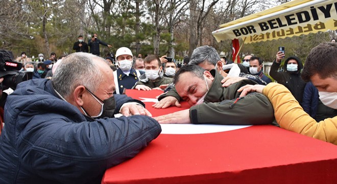 Şehit Uzman Çavuş Erkan Erdem, son yolculuğuna uğurlandı