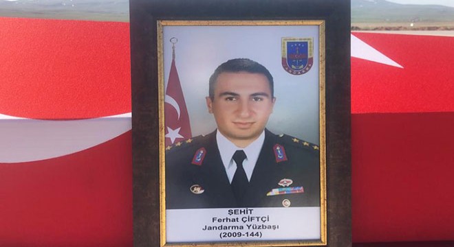 Şehit Yüzbaşı Ferhat Çiftçi, dualarla memleketine uğurlandı