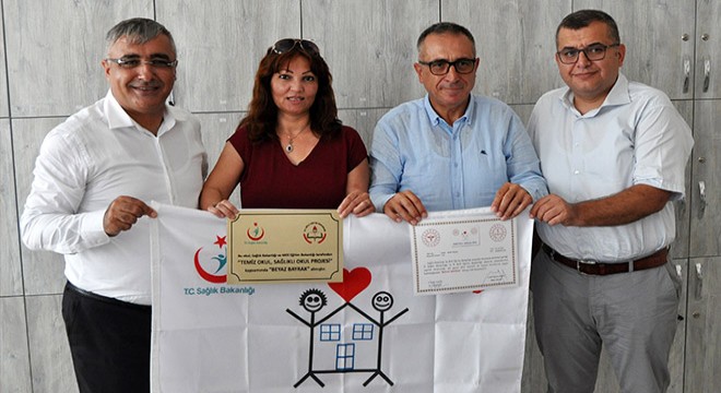 Serik'te 15 okula Beyaz Bayrak