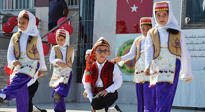 Serik'te İlköğretim Haftası töreni