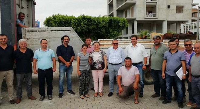 Serik'te hayvanlar teslim ediliyor
