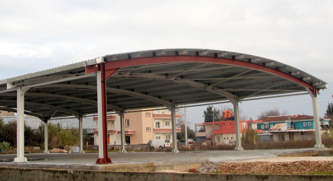 Serik'te iki mahalleye yeni kapalı alan