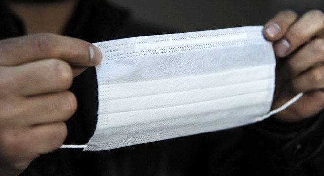 Serik'te maske ve önlük üretimine başlandı