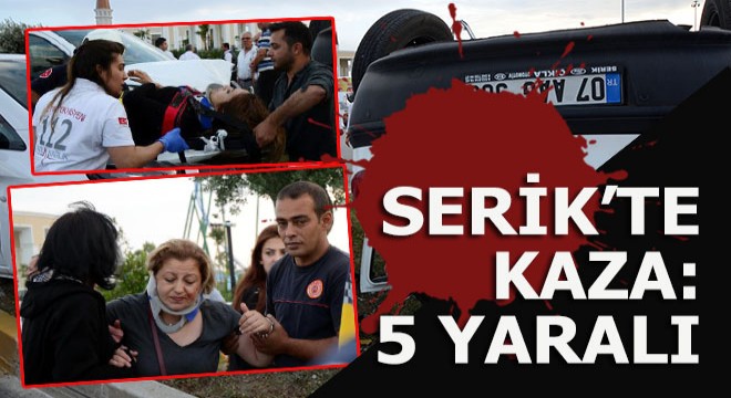 Serik'te minibüs ile otomobil çarpıştı: 5 yaralı