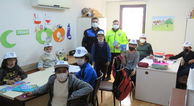 Serik'te polis özel çocuklarla bir araya geldi