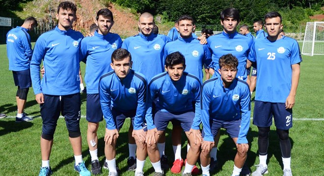 Serik Belediyespor un Kartepe kampı başladı