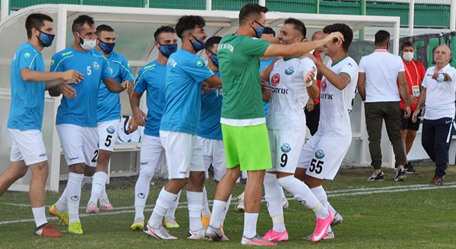 Serik Belediyespor zirveyi zorluyor