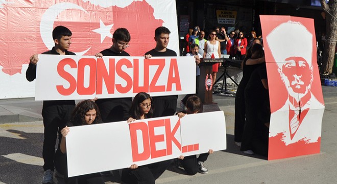 Serik te coşkulu Cumhuriyet kutlaması