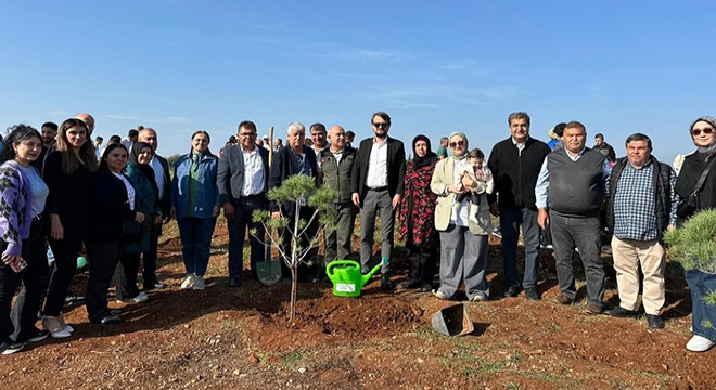 Serik te fidanlar toprakla buluştu