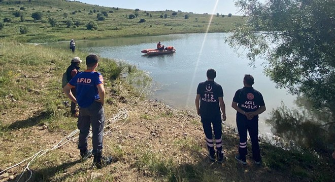 Serinlemek için gölete giren çoban boğuldu