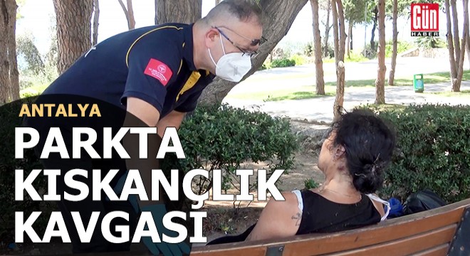 Sevgililerin parkta  kıskançlık  kavgası