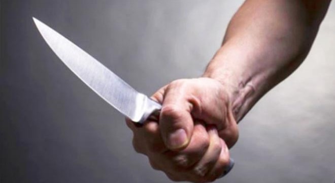 Sevgilisini 10 yerinden bıçaklayarak ağır yaraladı