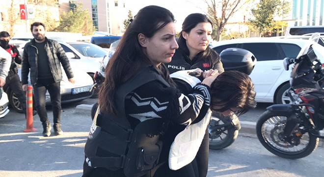 Sevgilisini öldüren Berivan, tutuklandı