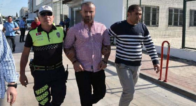 Aracın kapısını açıp dans eden sürücünün ehliyetine el kondu
