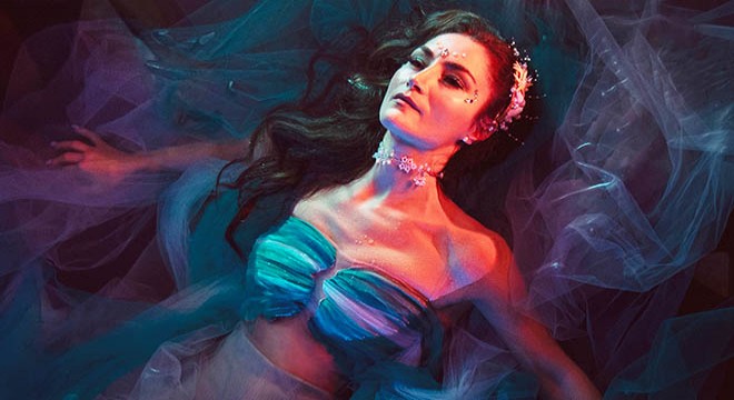 Sezen Aksu'nun 'İkili Delilik'i, Nur'a uğurlu geldi
