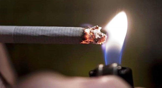 Sigaradan çıktığı sanılan yangın canından etti