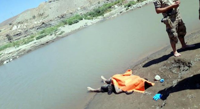 Siirt'te Kezer Çayı'nda erkek cesedi bulundu