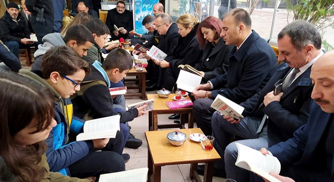 Siirt’te hayat 'kitap' için durdu